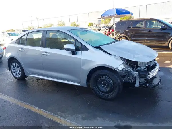 JTDBCMFE5S3104527 2025 TOYOTA COROLLA - Image 1