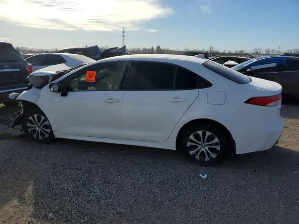 JTDBCMFE5S3108643 2025 TOYOTA COROLLA - Image 2