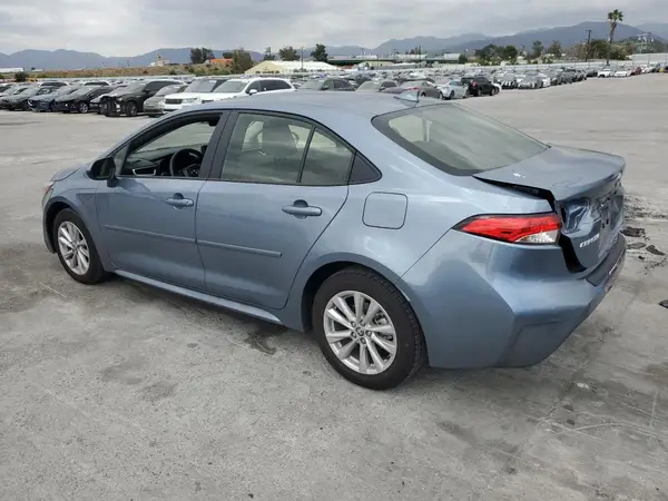 JTDBCMFE5SJ037651 2025 TOYOTA COROLLA - Image 2