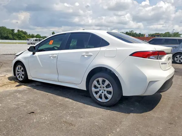 JTDBCMFE5T3132216 2026 TOYOTA COROLLA - Image 2