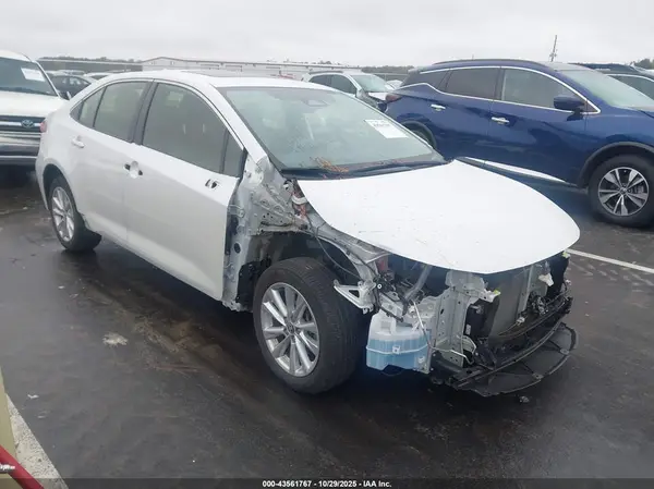 JTDBCMFE6PJ006402 2023 TOYOTA COROLLA - Image 1
