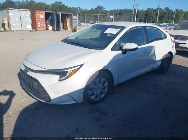 JTDBCMFE6PJ010966 2023 TOYOTA COROLLA - Image 2