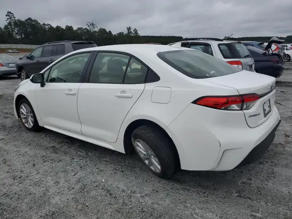JTDBCMFE6R3028536 2024 TOYOTA COROLLA - Image 2