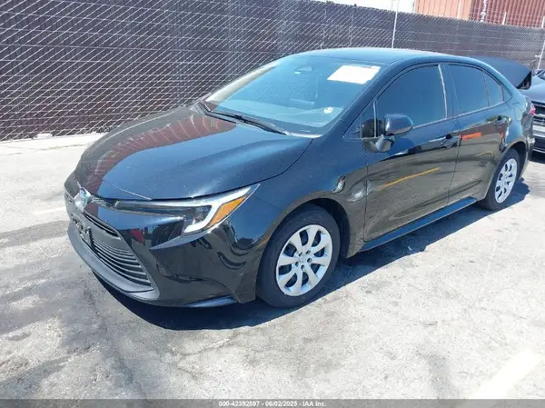 JTDBCMFE6R3034465 2024 TOYOTA COROLLA - Image 2