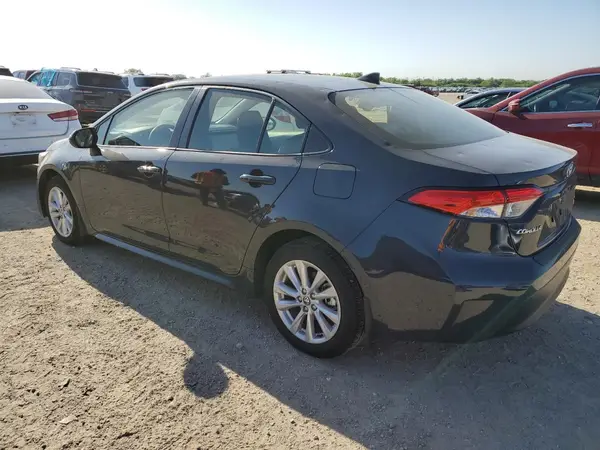 JTDBCMFE6R3037883 2024 TOYOTA COROLLA - Image 2