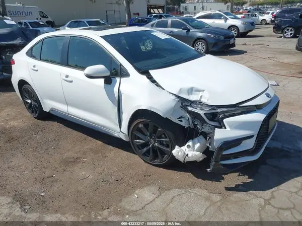 JTDBCMFE6R3042145 2024 TOYOTA COROLLA - Image 1