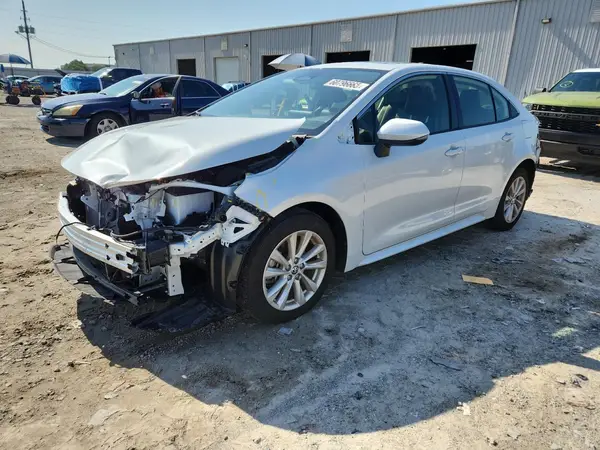 JTDBCMFE6R3043926 2024 TOYOTA COROLLA - Image 1