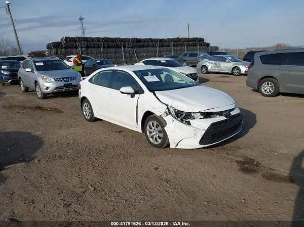 JTDBCMFE6R3049158 2024 TOYOTA COROLLA - Image 1