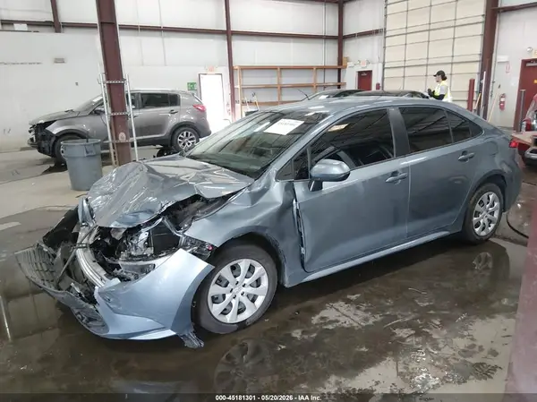 JTDBCMFE6R3056675 2024 TOYOTA COROLLA - Image 2