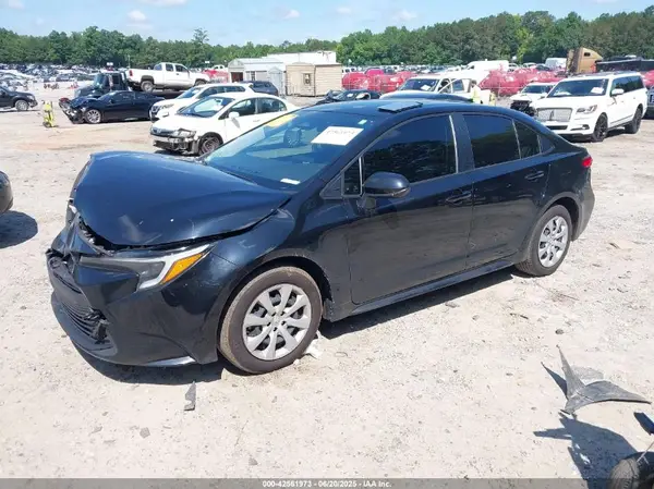 JTDBCMFE6R3061519 2024 TOYOTA COROLLA - Image 2