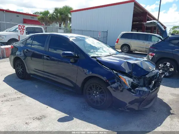 JTDBCMFE6S3069657 2025 TOYOTA COROLLA - Image 1