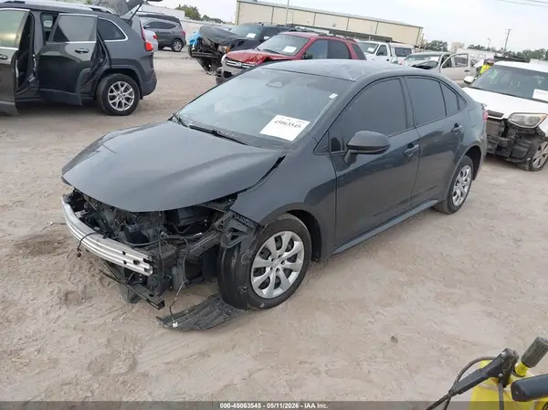 JTDBCMFE6S3072817 2025 TOYOTA COROLLA - Image 2