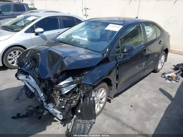 JTDBCMFE6S3078133 2025 TOYOTA COROLLA - Image 2