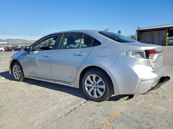 JTDBCMFE6S3081422 2025 TOYOTA COROLLA - Image 2