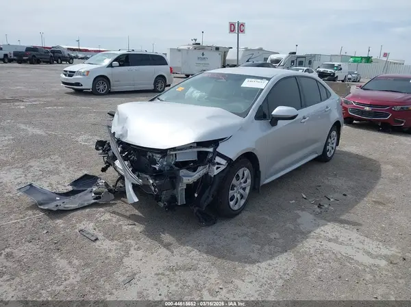 JTDBCMFE6S3084675 2025 TOYOTA COROLLA - Image 2