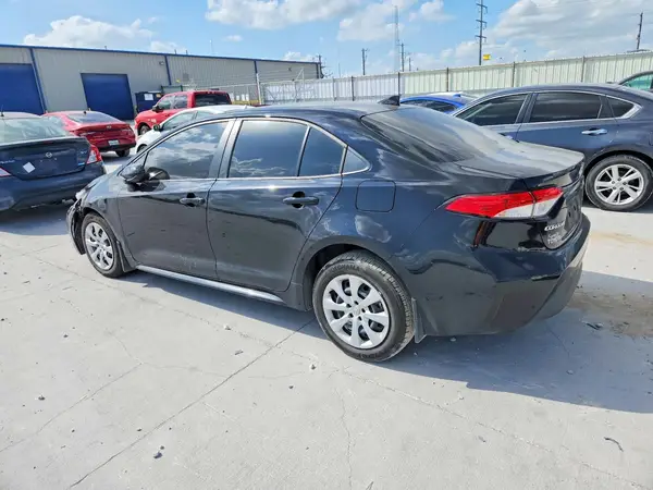 JTDBCMFE6SJ046049 2025 TOYOTA COROLLA - Image 2