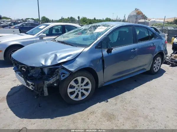 JTDBCMFE7P3020359 2023 TOYOTA COROLLA - Image 2