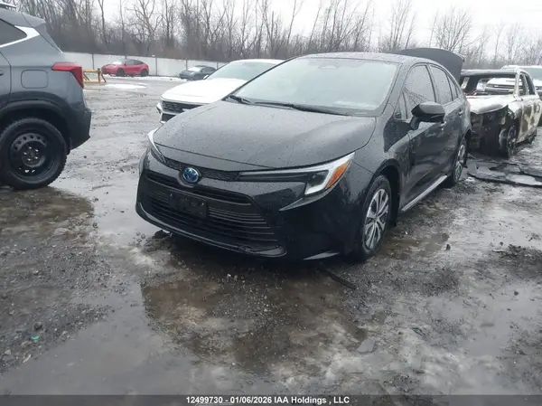 JTDBCMFE7PJ012922 2023 TOYOTA COROLLA - Image 2