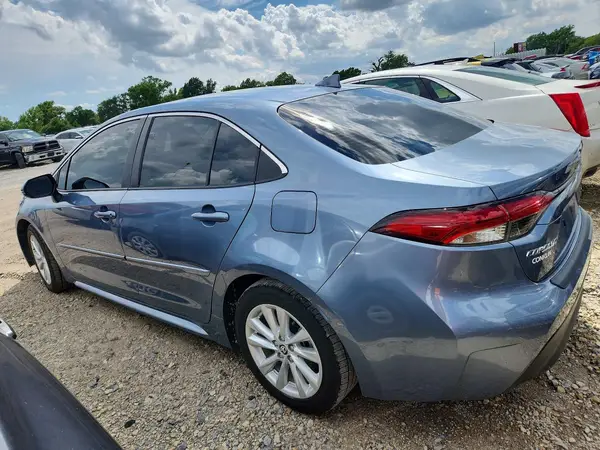 JTDBCMFE7R3036631 2024 TOYOTA COROLLA - Image 2