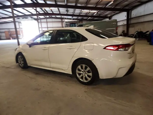 JTDBCMFE7R3037102 2024 TOYOTA COROLLA - Image 2