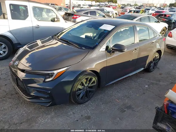 JTDBCMFE7R3041909 2024 TOYOTA COROLLA - Image 2