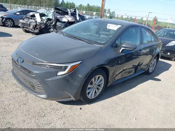 JTDBCMFE7R3044471 2024 TOYOTA COROLLA - Image 2