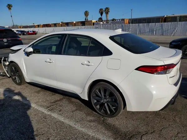 JTDBCMFE7R3045488 2024 TOYOTA COROLLA - Image 2