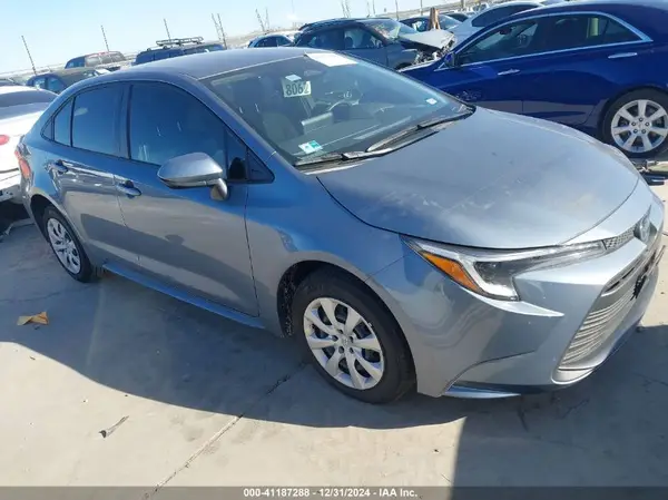 JTDBCMFE7R3055583 2024 TOYOTA COROLLA - Image 1