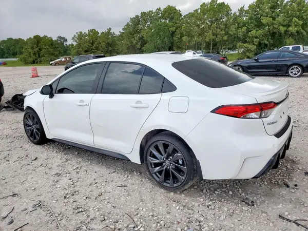 JTDBCMFE7R3062520 2024 TOYOTA COROLLA - Image 2