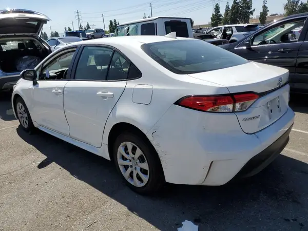 JTDBCMFE7R3064641 2024 TOYOTA COROLLA - Image 2