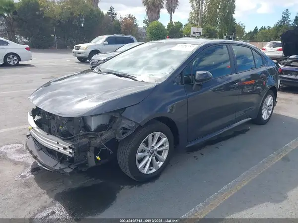 JTDBCMFE7R3064848 2024 TOYOTA COROLLA - Image 2