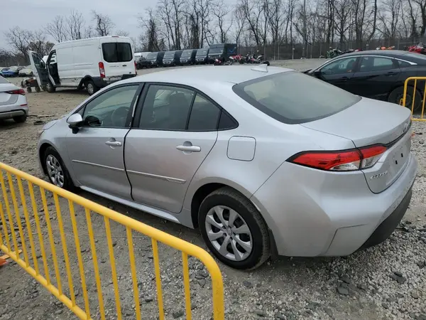 JTDBCMFE7R3065434 2024 TOYOTA COROLLA - Image 2