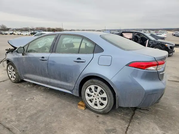 JTDBCMFE7R3068866 2024 TOYOTA COROLLA - Image 2