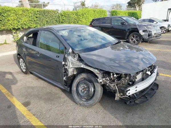 JTDBCMFE7S3110345 2025 TOYOTA COROLLA - Image 1
