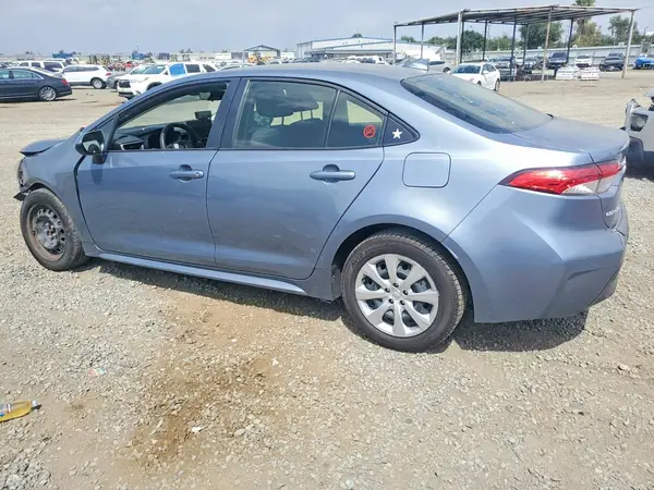 JTDBCMFE8P3016868 2023 TOYOTA COROLLA - Image 2