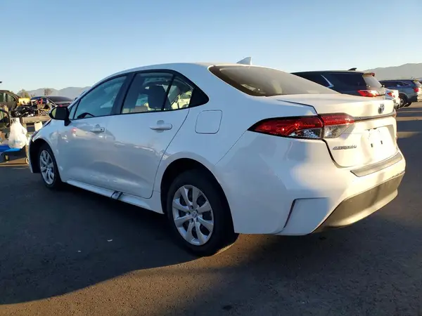 JTDBCMFE8P3025828 2023 TOYOTA COROLLA - Image 2