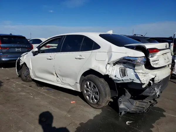 JTDBCMFE8PJ013948 2023 TOYOTA COROLLA - Image 2