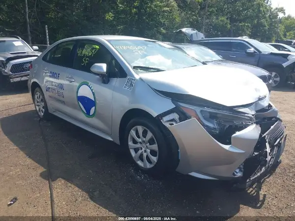 JTDBCMFE8R3029428 2024 TOYOTA COROLLA - Image 1