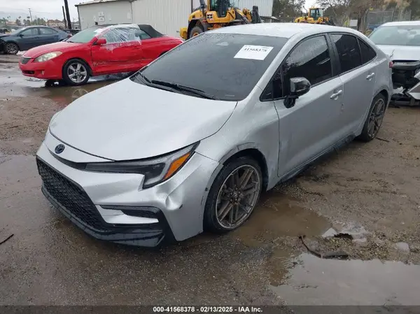 JTDBCMFE8R3037478 2024 TOYOTA COROLLA - Image 2