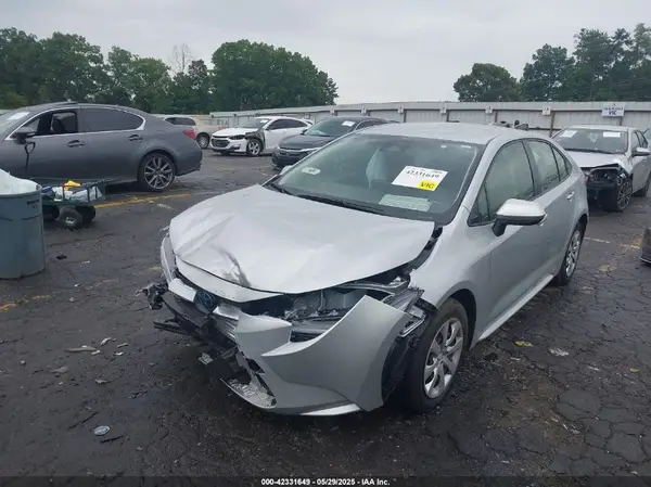 JTDBCMFE8R3043457 2024 TOYOTA COROLLA - Image 2