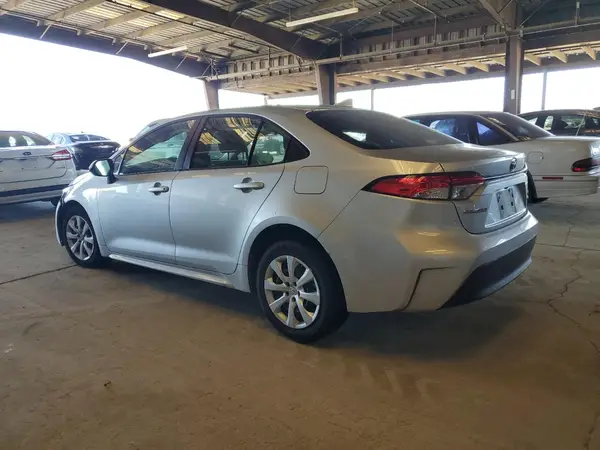 JTDBCMFE8R3043829 2024 TOYOTA COROLLA - Image 2