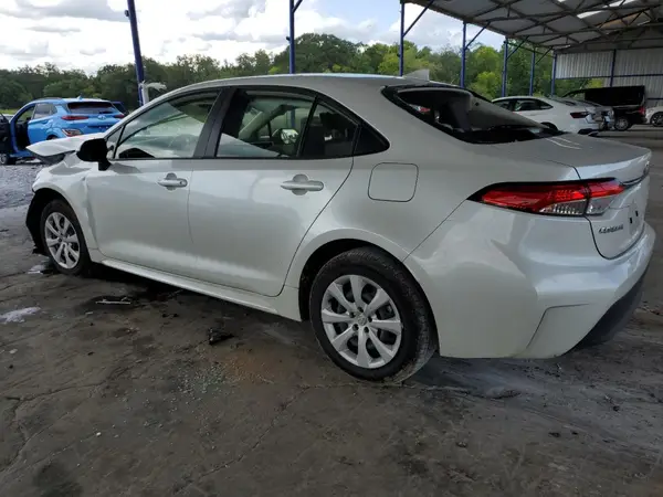 JTDBCMFE8R3050585 2024 TOYOTA COROLLA - Image 2