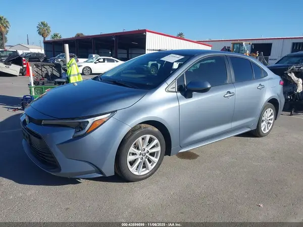 JTDBCMFE8R3058816 2024 TOYOTA COROLLA - Image 2