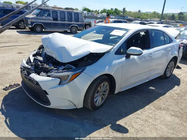 JTDBCMFE8R3062073 2024 TOYOTA COROLLA - Image 2
