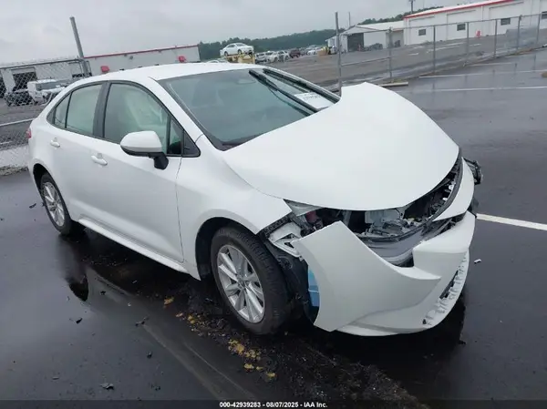 JTDBCMFE8R3066060 2024 TOYOTA COROLLA - Image 1