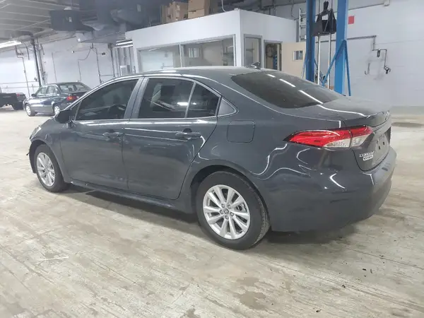 JTDBCMFE8S3069904 2025 TOYOTA COROLLA - Image 2