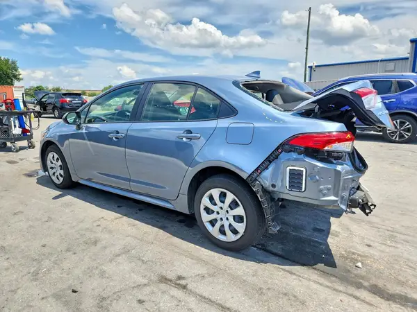 JTDBCMFE8S3083656 2025 TOYOTA COROLLA - Image 2