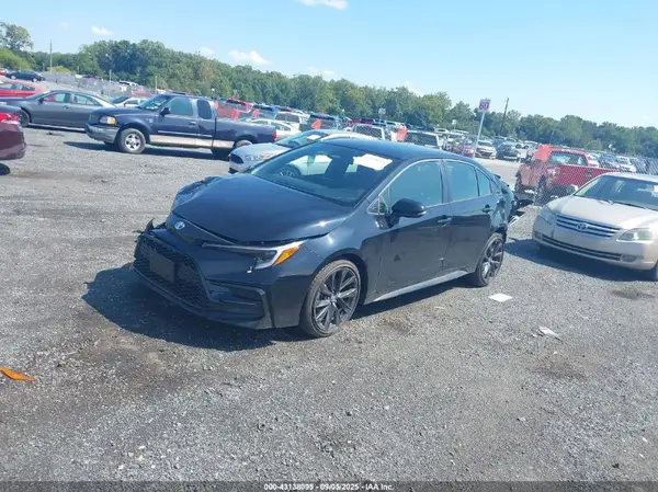 JTDBCMFE8S3086671 2025 TOYOTA COROLLA - Image 2