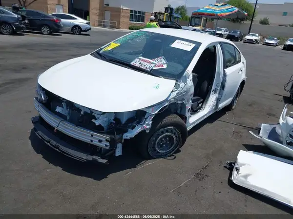 JTDBCMFE8S3090705 2025 TOYOTA COROLLA - Image 2