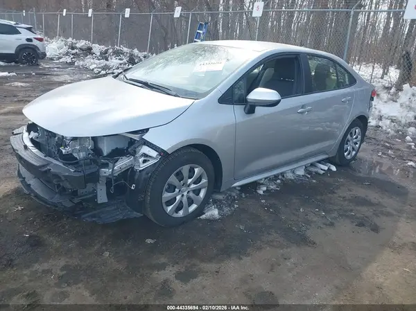 JTDBCMFE8S3095080 2025 TOYOTA COROLLA - Image 2